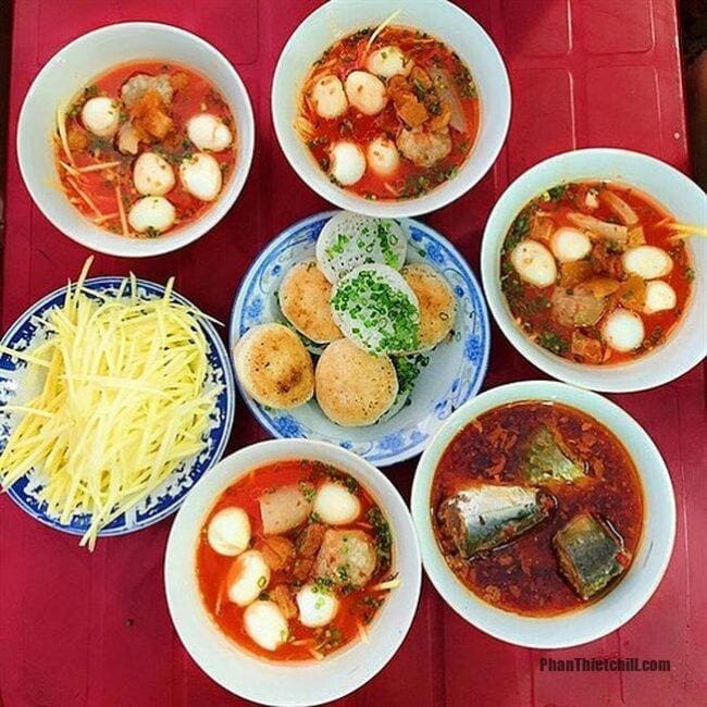 Bạn nên thử món bán căn Phan Thiết