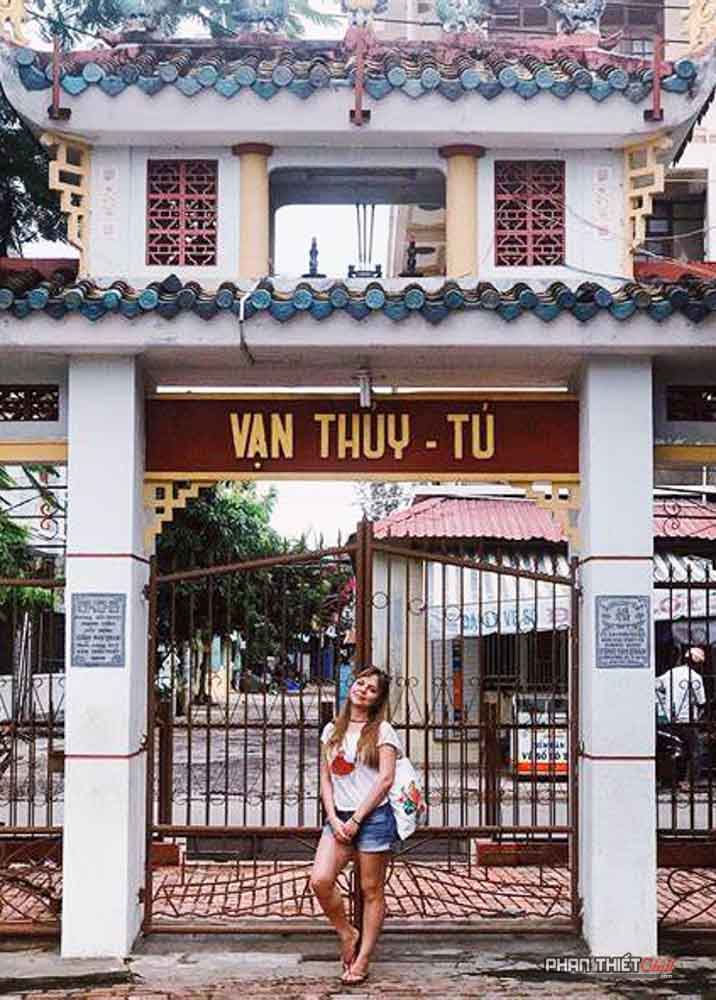 Van Thuy Tu Palace