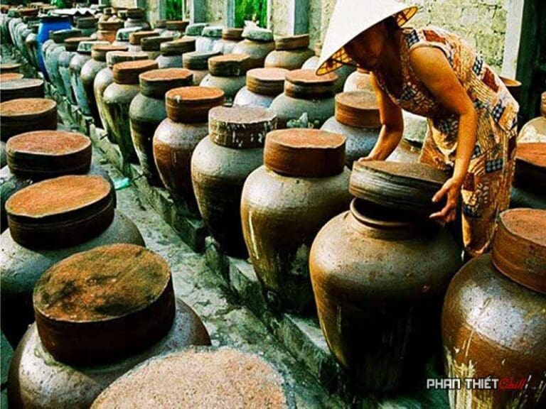 Top 3 new specialties of Phan Thiet fish sauce 33 Nuoc mam Phan Thiet 9