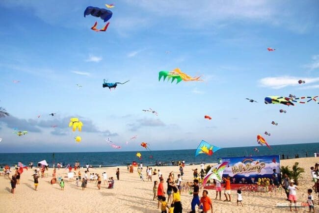Thả diều khi đi du lịch Mũi Né