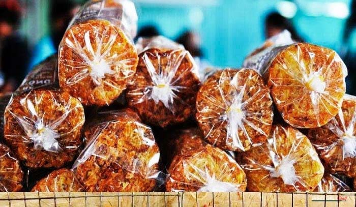 Special dishes of Phan Thiet - A Culinary Journey Through Flavor and Memory 1 banh re 1