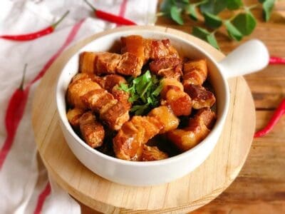Các món ăn ngày Tết miền Nam có thịt kho tàu